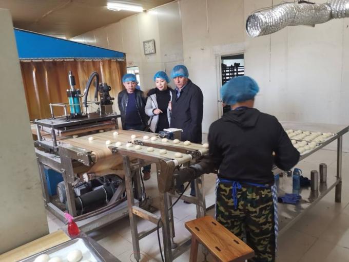 Machine commerciale de tortilla de maïs de l'industrie alimentaire 900pcs/h 150mm 11