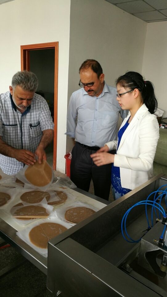 Machine commerciale de tortilla de maïs de l'industrie alimentaire 900pcs/h 150mm 10