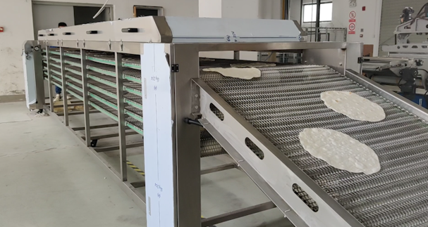 Machine à tortillas à haute vitesse à faible consommation d'énergie de 2000 pièces par heure 9