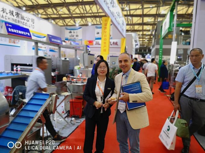 Machine à tortillas à haute vitesse à faible consommation d'énergie de 2000 pièces par heure 12